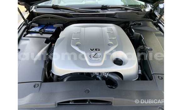 Acheter Import Voiture Lexus IS Noir à Import - Dubai, Adrar Acheter Import Voiture Lexus IS Noir à Import - Dubai, Adrar