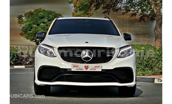 Acheter Import Voiture Mercedes-Benz GLE Blanc à Import - Dubai, Adrar Acheter Import Voiture Mercedes-Benz GLE Blanc à Import - Dubai, Adrar