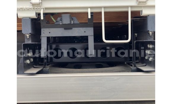 Buy Import Isuzu Rodeo White Car in Import - Dubai in Adrar Buy Import Isuzu Rodeo White Car in Import - Dubai in Adrar