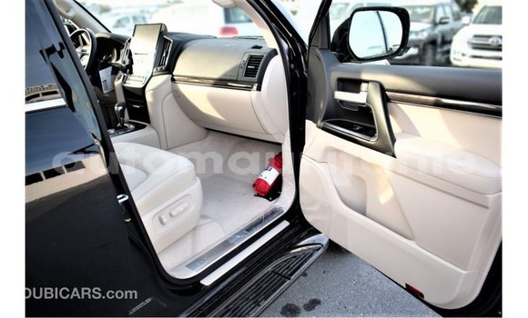Buy Import Toyota Land Cruiser Black Car in Import - Dubai in Adrar Buy Import Toyota Land Cruiser Black Car in Import - Dubai in Adrar