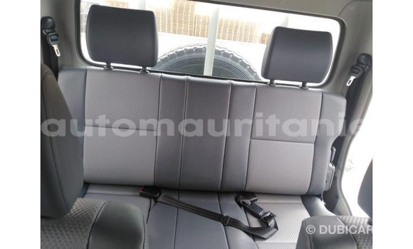 Buy Import Toyota Land Cruiser White Car in Import - Dubai in Adrar Buy Import Toyota Land Cruiser White Car in Import - Dubai in Adrar