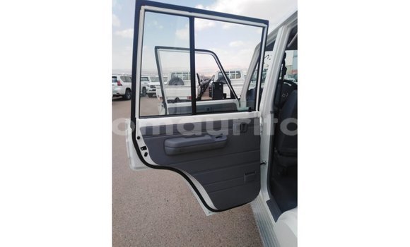 Buy Import Toyota Land Cruiser White Car in Import - Dubai in Adrar Buy Import Toyota Land Cruiser White Car in Import - Dubai in Adrar