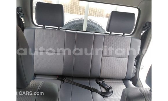 Buy Import Toyota Land Cruiser White Car in Import - Dubai in Adrar Buy Import Toyota Land Cruiser White Car in Import - Dubai in Adrar