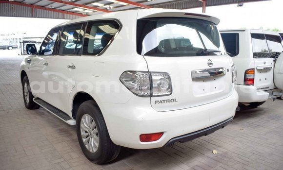 Buy Import Nissan Patrol White Car in Import - Dubai in Adrar Buy Import Nissan Patrol White Car in Import - Dubai in Adrar