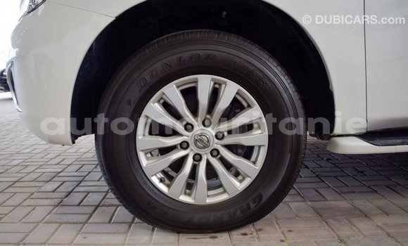 Buy Import Nissan Patrol White Car in Import - Dubai in Adrar Buy Import Nissan Patrol White Car in Import - Dubai in Adrar