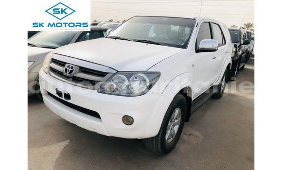 Buy Import Toyota Fortuner White Car in Import - Dubai in Adrar