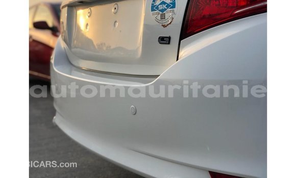 Buy Import Toyota Yaris White Car in Import - Dubai in Adrar Buy Import Toyota Yaris White Car in Import - Dubai in Adrar