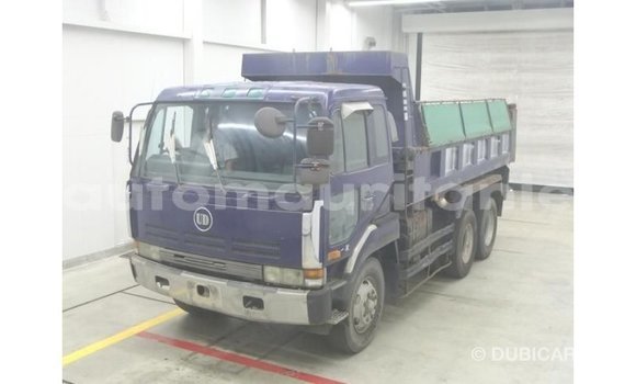 Acheter Import Voiture Nissan 350Z Bleu à Import - Dubai, Adrar Acheter Import Voiture Nissan 350Z Bleu à Import - Dubai, Adrar