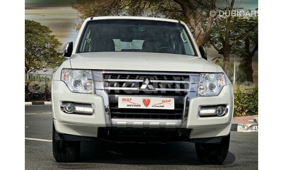 Acheter Import Voiture Mitsubishi Pajero Blanc à Import - Dubai, Adrar Acheter Import Voiture Mitsubishi Pajero Blanc à Import - Dubai, Adrar