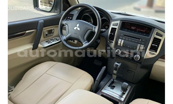 Acheter Import Voiture Mitsubishi Pajero Blanc à Import - Dubai, Adrar Acheter Import Voiture Mitsubishi Pajero Blanc à Import - Dubai, Adrar