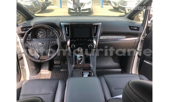 Buy Import Toyota Alphard White Car in Import - Dubai in Adrar Buy Import Toyota Alphard White Car in Import - Dubai in Adrar