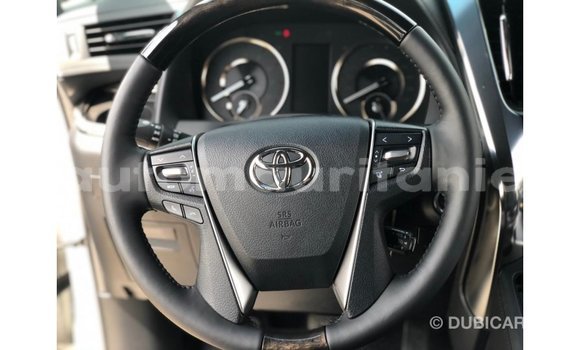 Buy Import Toyota Alphard White Car in Import - Dubai in Adrar Buy Import Toyota Alphard White Car in Import - Dubai in Adrar