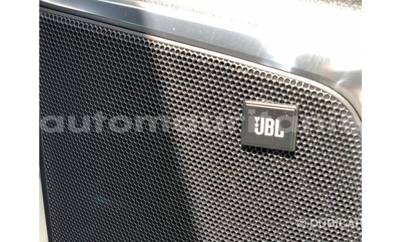 Buy Import Toyota Alphard White Car in Import - Dubai in Adrar Buy Import Toyota Alphard White Car in Import - Dubai in Adrar