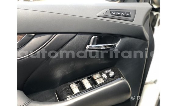 Buy Import Toyota Alphard White Car in Import - Dubai in Adrar Buy Import Toyota Alphard White Car in Import - Dubai in Adrar