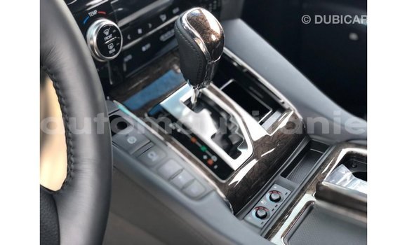 Buy Import Toyota Alphard White Car in Import - Dubai in Adrar Buy Import Toyota Alphard White Car in Import - Dubai in Adrar