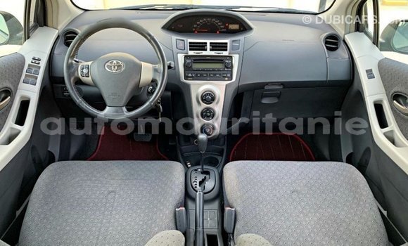 Acheter Import Voiture Toyota Yaris Noir à Import - Dubai, Adrar Acheter Import Voiture Toyota Yaris Noir à Import - Dubai, Adrar