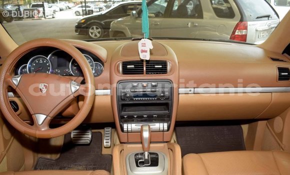 Buy Import Porsche Cayenne Green Car in Import - Dubai in Adrar Buy Import Porsche Cayenne Green Car in Import - Dubai in Adrar