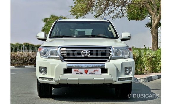 Acheter Import Voiture Toyota Land Cruiser Blanc à Import - Dubai, Adrar Acheter Import Voiture Toyota Land Cruiser Blanc à Import - Dubai, Adrar