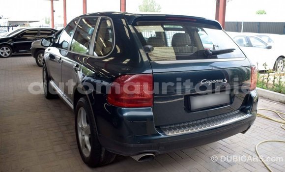 Buy Import Porsche Cayenne Green Car in Import - Dubai in Adrar Buy Import Porsche Cayenne Green Car in Import - Dubai in Adrar