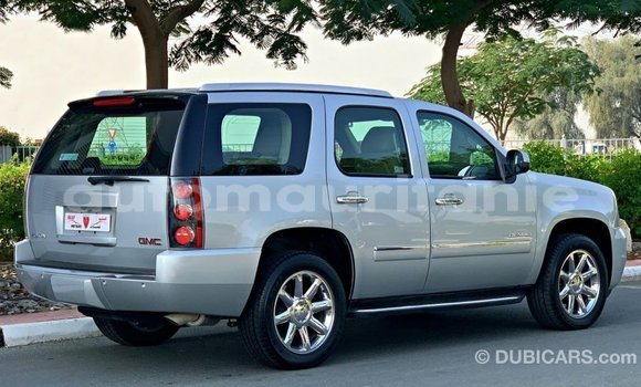 Acheter Import Voiture GMC Yukon Autre à Import - Dubai, Adrar Acheter Import Voiture GMC Yukon Autre à Import - Dubai, Adrar
