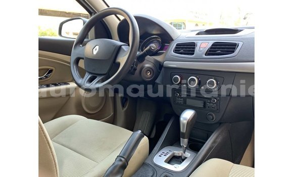 Acheter Import Voiture Renault Fluence Blanc à Import - Dubai, Adrar Acheter Import Voiture Renault Fluence Blanc à Import - Dubai, Adrar