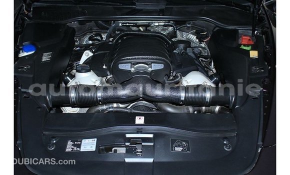 Acheter Import Voiture Porsche Cayenne Autre à Import - Dubai, Adrar Acheter Import Voiture Porsche Cayenne Autre à Import - Dubai, Adrar