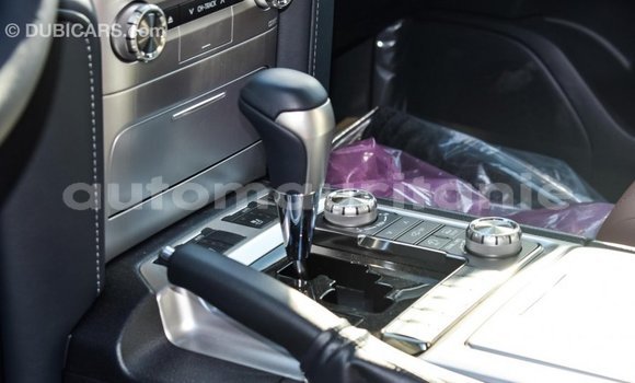 Acheter Import Voiture Toyota Land Cruiser Blanc à Import - Dubai, Adrar Acheter Import Voiture Toyota Land Cruiser Blanc à Import - Dubai, Adrar