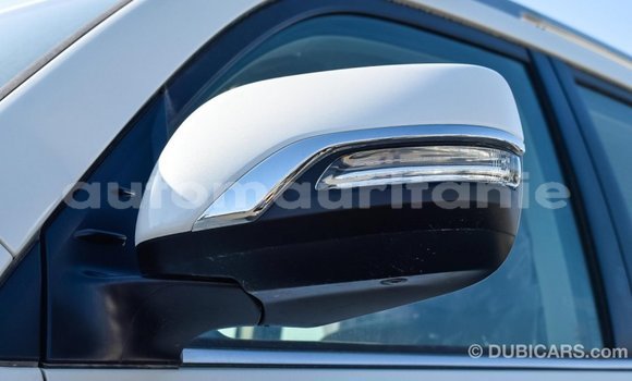 Acheter Import Voiture Toyota Land Cruiser Blanc à Import - Dubai, Adrar Acheter Import Voiture Toyota Land Cruiser Blanc à Import - Dubai, Adrar