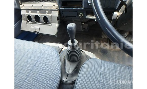 Acheter Import Utilitaire Toyota HiAce Bleu à Import - Dubai, Adrar Acheter Import Utilitaire Toyota HiAce Bleu à Import - Dubai, Adrar