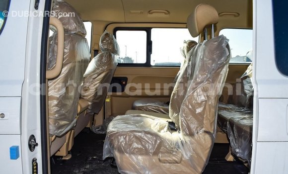 Acheter Import Voiture Hyundai Accent Blanc à Import - Dubai, Adrar Acheter Import Voiture Hyundai Accent Blanc à Import - Dubai, Adrar