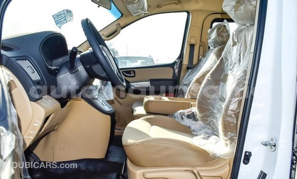 Acheter Import Voiture Hyundai Accent Blanc à Import - Dubai, Adrar Acheter Import Voiture Hyundai Accent Blanc à Import - Dubai, Adrar