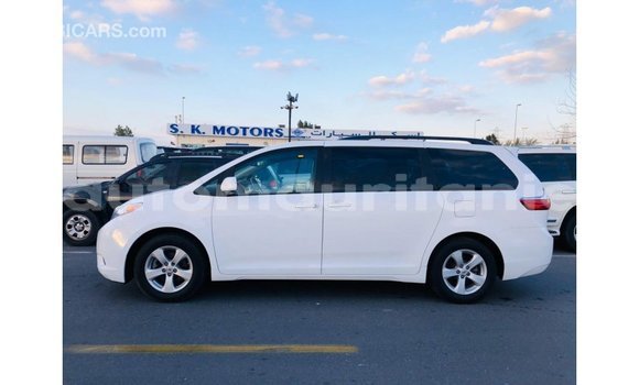 Buy Import Toyota Sienna White Car in Import - Dubai in Adrar Buy Import Toyota Sienna White Car in Import - Dubai in Adrar