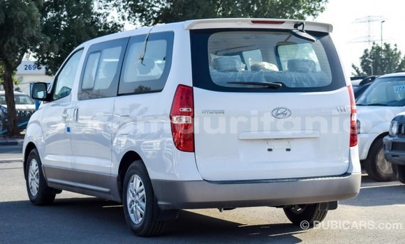 Acheter Import Voiture Hyundai Accent Blanc à Import - Dubai, Adrar Acheter Import Voiture Hyundai Accent Blanc à Import - Dubai, Adrar