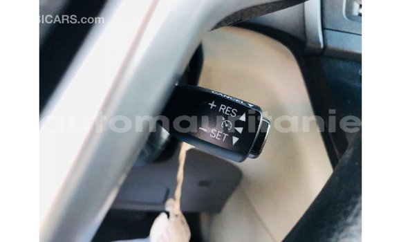 Buy Import Toyota Sienna White Car in Import - Dubai in Adrar Buy Import Toyota Sienna White Car in Import - Dubai in Adrar