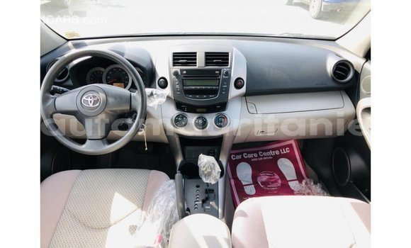 Buy Import Toyota HiAce Blue Truck in Import - Dubai in Adrar Buy Import Toyota HiAce Blue Truck in Import - Dubai in Adrar