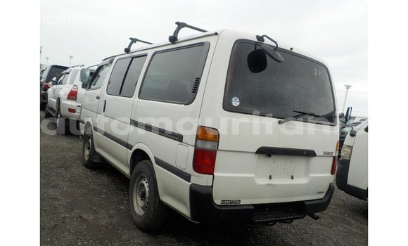 Acheter Import Voiture Toyota Hiace Blanc à Import - Dubai, Adrar Acheter Import Voiture Toyota Hiace Blanc à Import - Dubai, Adrar