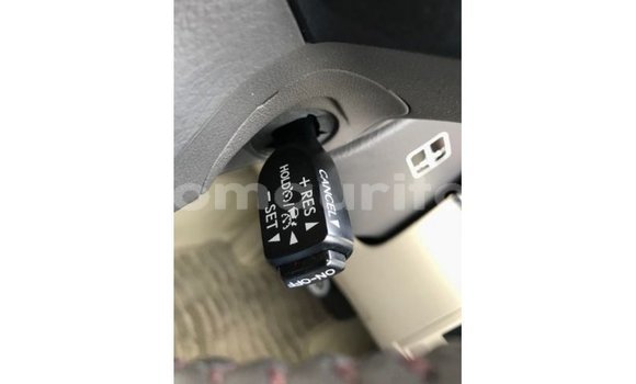 Acheter Import Voiture Toyota Land Cruiser Rouge à Import - Dubai, Adrar Acheter Import Voiture Toyota Land Cruiser Rouge à Import - Dubai, Adrar