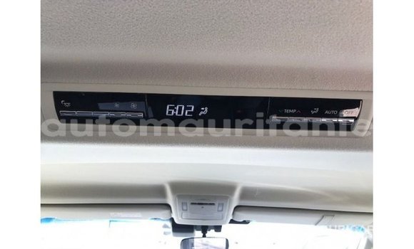 Acheter Import Voiture Toyota Granvia Blanc à Import - Dubai, Adrar Acheter Import Voiture Toyota Granvia Blanc à Import - Dubai, Adrar