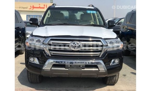 Acheter Import Voiture Toyota Land Cruiser Noir à Import - Dubai, Adrar Acheter Import Voiture Toyota Land Cruiser Noir à Import - Dubai, Adrar