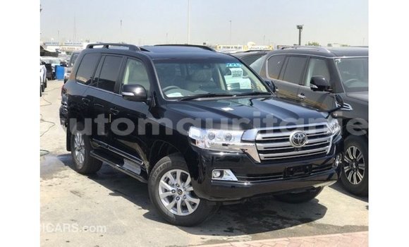 Acheter Import Voiture Toyota Land Cruiser Noir à Import - Dubai, Adrar Acheter Import Voiture Toyota Land Cruiser Noir à Import - Dubai, Adrar