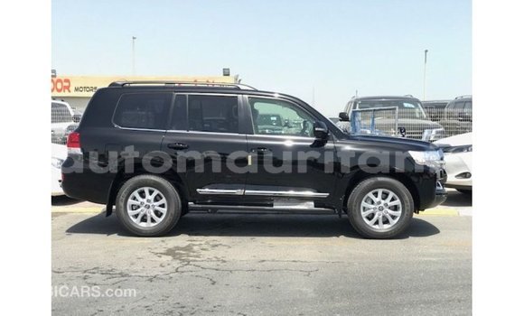 Acheter Import Voiture Toyota Land Cruiser Noir à Import - Dubai, Adrar Acheter Import Voiture Toyota Land Cruiser Noir à Import - Dubai, Adrar