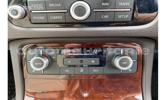 Acheter Import Voiture Volkswagen Touareg Autre à Import - Dubai, Adrar Acheter Import Voiture Volkswagen Touareg Autre à Import - Dubai, Adrar