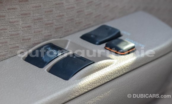 Acheter Import Voiture Toyota Land Cruiser Beige à Import - Dubai, Adrar Acheter Import Voiture Toyota Land Cruiser Beige à Import - Dubai, Adrar