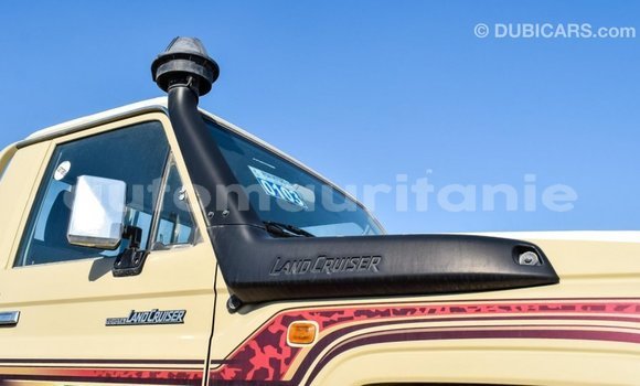 Acheter Import Voiture Toyota Land Cruiser Beige à Import - Dubai, Adrar Acheter Import Voiture Toyota Land Cruiser Beige à Import - Dubai, Adrar