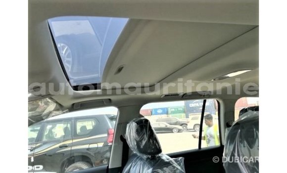 Buy Import Toyota Land Cruiser White Car in Import - Dubai in Adrar Buy Import Toyota Land Cruiser White Car in Import - Dubai in Adrar