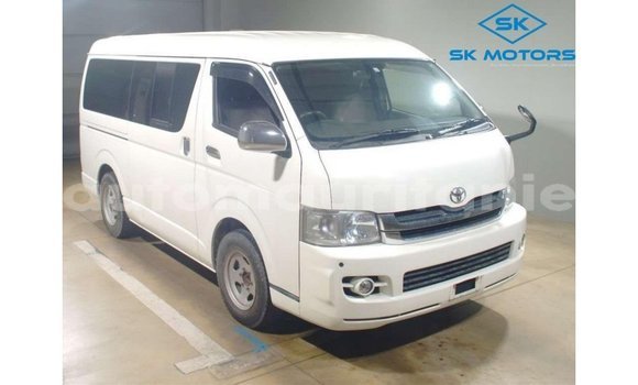 Buy Import Toyota Hiace White Car in Import - Dubai in Adrar