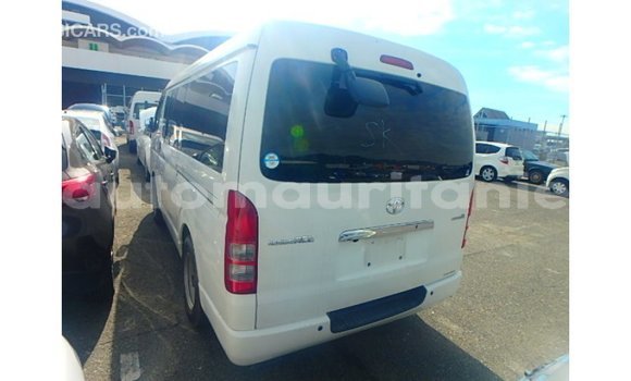 Acheter Import Voiture Toyota Hiace Blanc à Import - Dubai, Adrar Acheter Import Voiture Toyota Hiace Blanc à Import - Dubai, Adrar