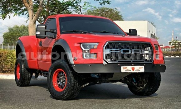 Acheter Import Voiture Ford Club Wagon Rouge à Import - Dubai, Adrar