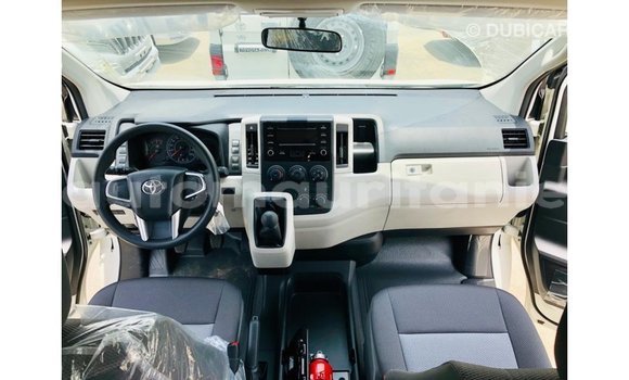 Buy Import Toyota Hiace White Car in Import - Dubai in Adrar Buy Import Toyota Hiace White Car in Import - Dubai in Adrar