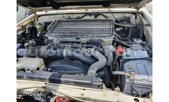 Acheter Import Voiture Toyota Land Cruiser Blanc à Import - Dubai, Adrar Acheter Import Voiture Toyota Land Cruiser Blanc à Import - Dubai, Adrar